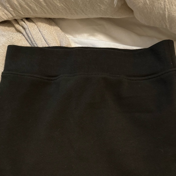 Lord and Taylor black olive pencil skirt - Picture 3 of 3